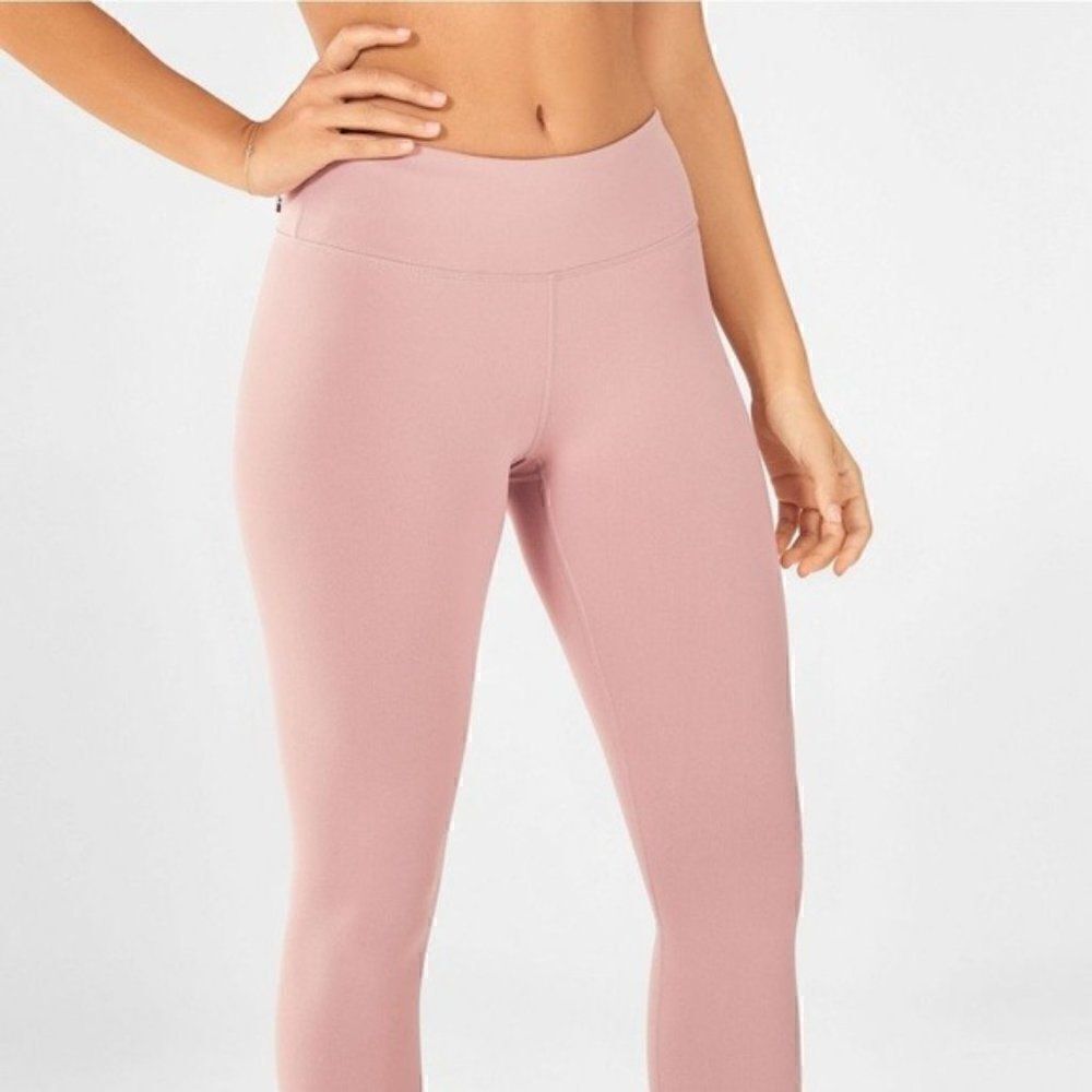 Fabletics Leggings Capri 19” inseam